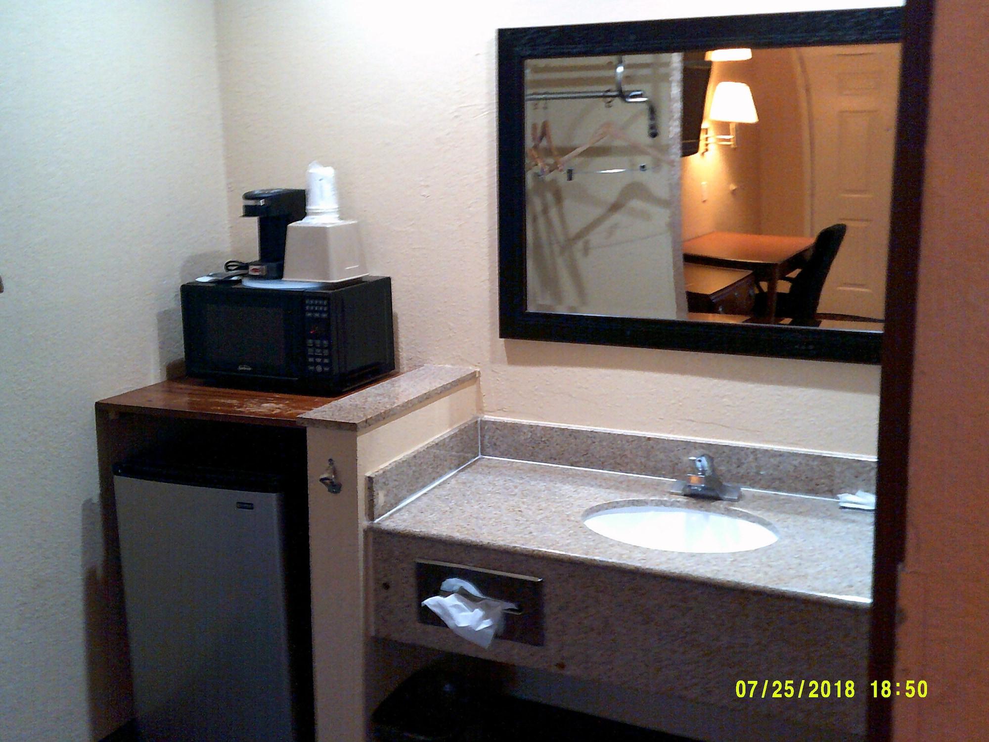 Super 8 By Wyndham Tucson Downtown Convention Center Hotel Bagian luar foto