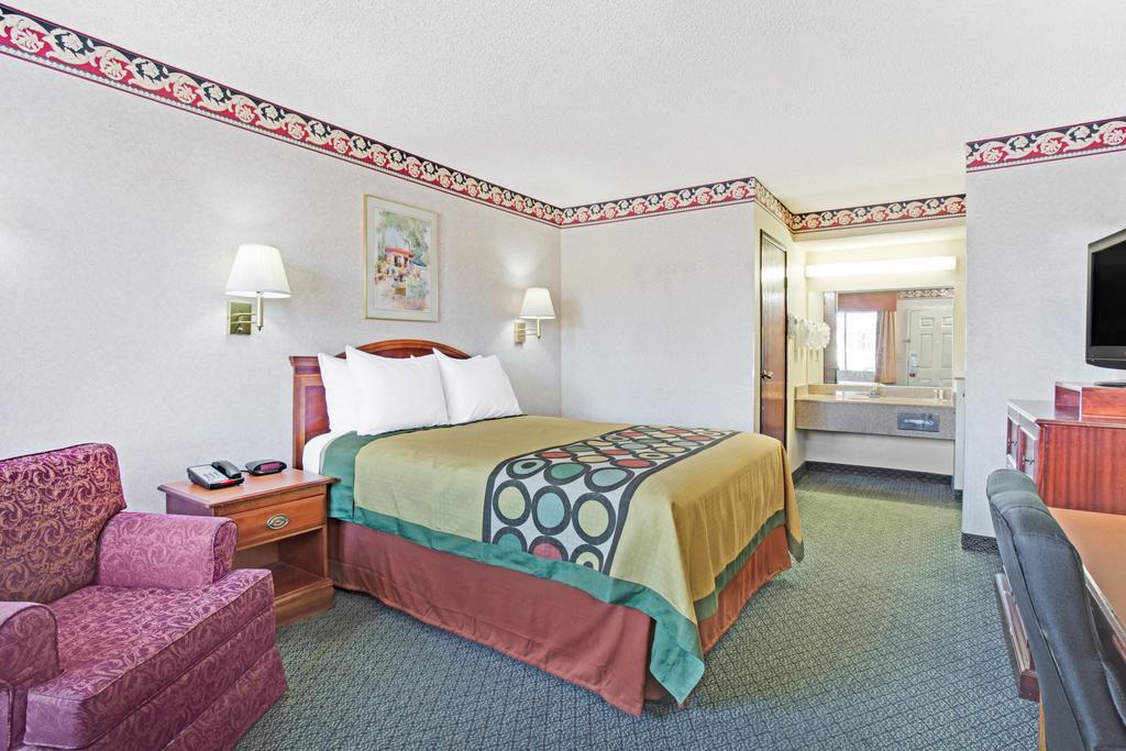 Super 8 By Wyndham Tucson Downtown Convention Center Hotel Bagian luar foto